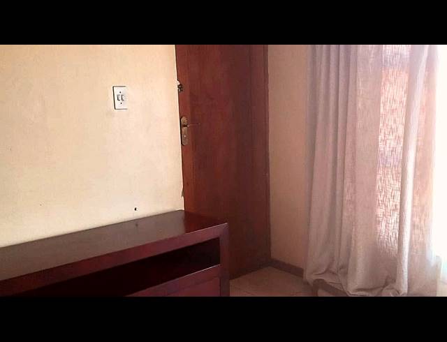 3 BEDROOM FREEHOLD FOR SALE IN ILITHA PARK